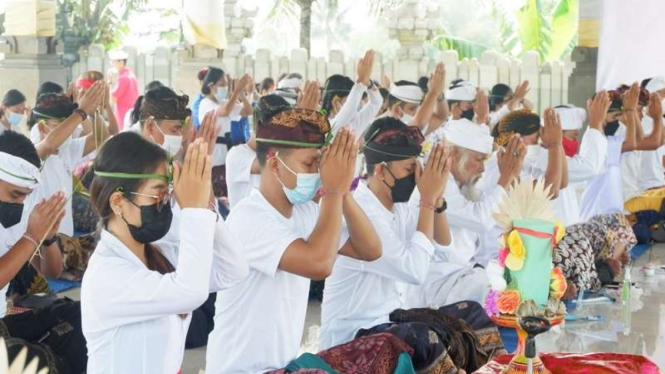 makna-mendalam-di-balik-perayaan-hari-raya-nyepi_bca6860.jpg