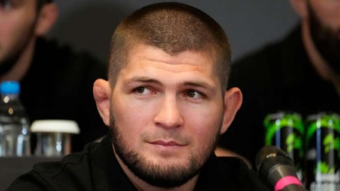 khabib-nurmagomedov-diusir-dari-pesawat-pihak-maskapai-klarifikasi-dan-tanggapi-tuduhan-islamofobia_249208c.jpg