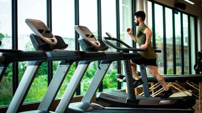 lagi-tren-di-kalangan-anak-muda-begini-tips-ngegym-buat-pemula_4b7dd07.jpg