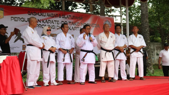 perguruan-karate-do-tako-indonesia-ucapkan-selamat-atas-kemenangan-pramono-rano_6b85f3b.jpg