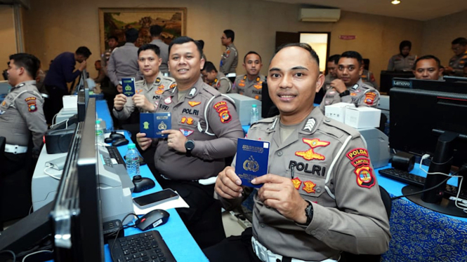 bpkb-elektronik-pakai-chip-canggih-ini-informasi-yang-disimpan-di-dalamnya_d61b7a3.jpg