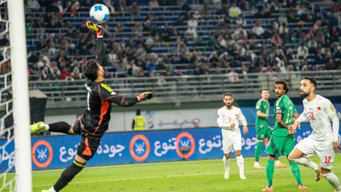 debut-pahit-arab-saudi-di-gulf-cup-2024-usai-digilas-bahrain-3-2_31f378f.jpg