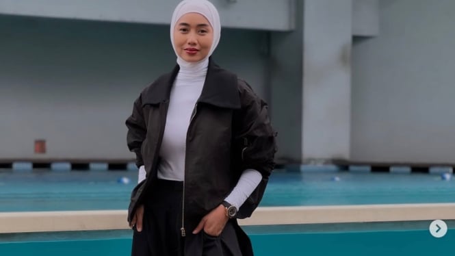 deretan-potret-terbaru-selfi-nafilah-putuskan-berhijab-usai-liat-makhluk-hitam-besar_b1dfe5a.jpg