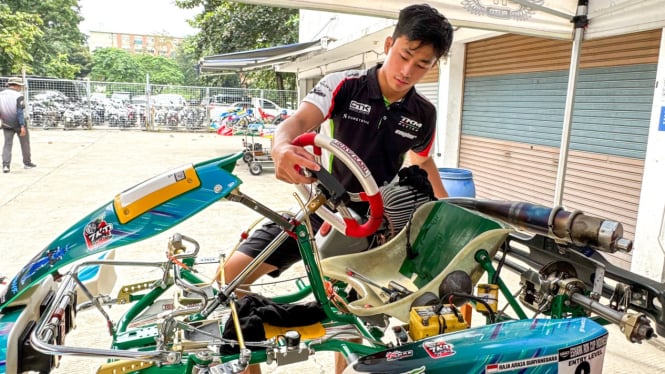 eshark-rok-cup-indonesia-2025-kembalinya-keanon-santoso-ke-dunia-gokart_fb0b233.jpg