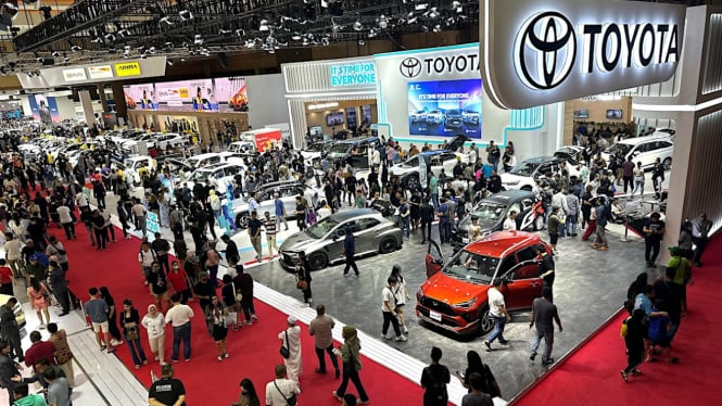 hal-ini-bisa-jadi-ancaman-industri-otomotif-di-2025-toyota-kami-perlu-waspada_4b38198.jpg