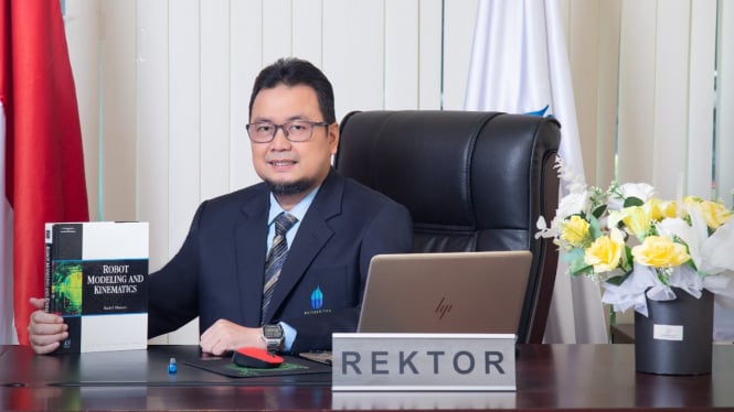 magister-ilmu-komunikasi-dan-manajemen-universitas-mercu-buana-raih-peringkat-pertama-versi-populix_a55965c.jpg