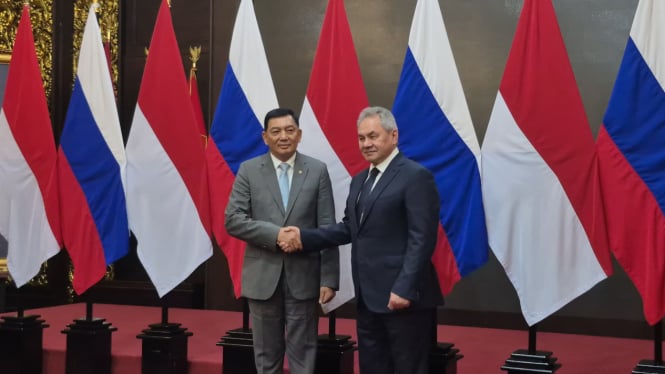 menhan-ri-dan-utusan-presiden-putin-sepakat-akan-lanjutkan-latihan-militer-orruda-antara-tni-al-dan-angkatan-laut-rusia_734ead6.jpg