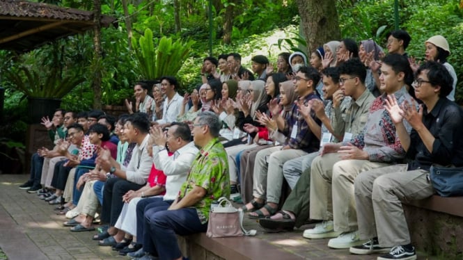 mhm-dorong-generasi-muda-gunakan-ilmu-dan-ai-untuk-kemanusiaan_e12eeca.jpg