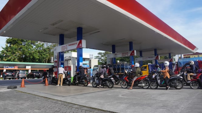 segini-jumlah-spbu-pertamina-yang-tidak-menjual-pertalite_657f044.jpg