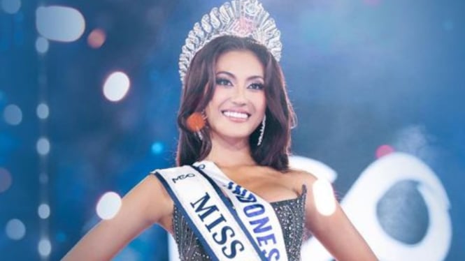 tata-juliastrid-juara-miss-cosmo-2024-intip-sederet-hadiah-mewah-yang-bisa-dibawa-pulang_4d7372a.jpg