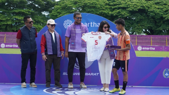 amartha-piala-soeratin-u-13-2024-sulawesi-barat-rampung-dilaksanakan-umkm-dapat-berkah_79d5f9d.jpg