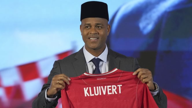 bos-erspo-ungkap-patrick-kluivert-ubah-jersey-timnas-indonesia_4926348.jpg