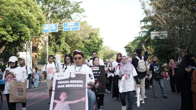 izinkan-pameran-rokok-internasional-surabaya-dinilai-gagal-sebagai-kota-layak-anak_68ab33c.jpg