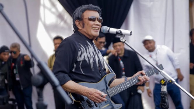 jadi-legenda-raja-dangdut-rhoma-irama-berkisah-sempat-ngeband-musik-rock_d1f1ec2.jpg