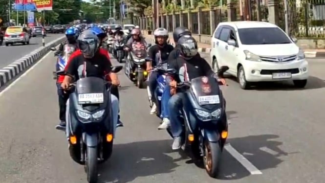 kisah-seru-bikers-mencoba-ban-baru-motor-matic-dan-sport_65e6536.jpg