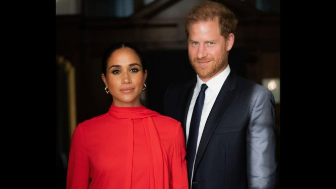 meghan-markle-dan-pangeran-harry-siap-jadikan-rumah-tempat-ngungsi-untuk-sahabat-korban-kebakaran-los-angeles_70f29f2.jpg