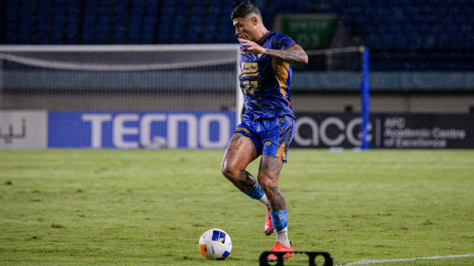 persib-vs-persis-ciro-alves-bertekad-jaga-rekor-tak-terkalahkan-maung-bandung_07d2151.jpg