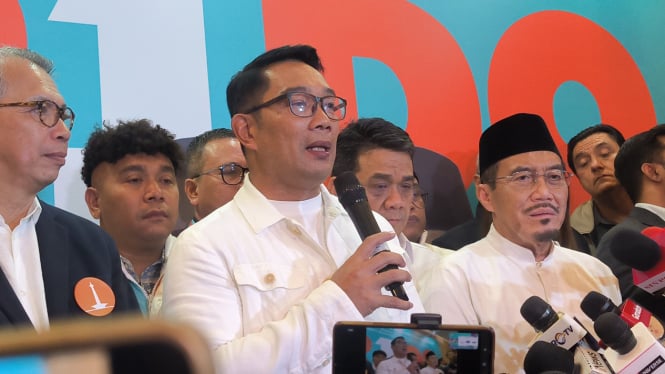 rumahnya-digeledah-kpk-begini-isi-garasi-eks-gubernur-jabar-ridwan-kamil_11ff317.jpg