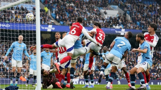 siasat-manchester-city-bongkar-pertahanan-arsenal_e181bf3.jpg