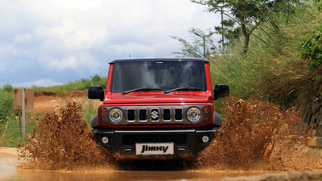 suzuki-jimny-versi-baru-sedang-disiapkan-pakai-listrik_98091c2.jpg