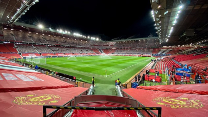 old-trafford-sering-bocor-mu-bakal-bangun-stadion-baru-berkapasitas-100-ribu-penonton_7f71247.jpg