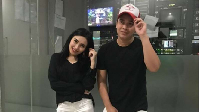 terpopuler-alasan-kiky-saputri-gak-setuju-ayu-ting-ting-dengan-billy-syahputra-vadel-badjideh-bongkar-aib-lolly_db75385.jpg