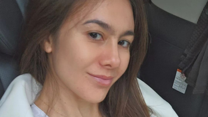 5-kebiasaan-ini-bikin-perempuan-terlihat-lebih-muda-dari-usianya_36cebb3.jpg