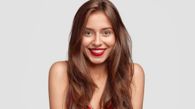 7-tips-merawat-rambut-agar-bervolume-dan-sehat-tanpa-harus-ke-salon_e6273b7.jpg