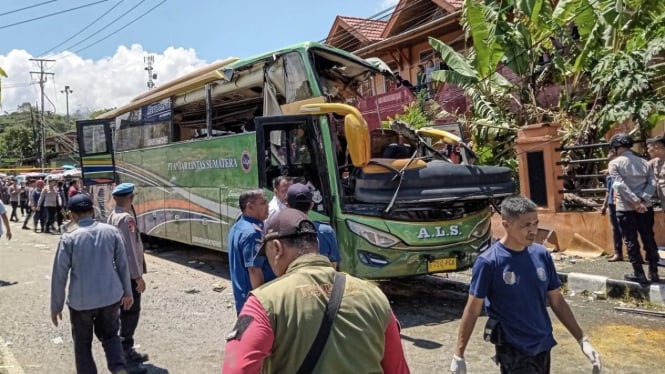 apa-yang-sebenarnya-terjadi-saat-bus-mengalami-rem-blong_b73f38b.jpg