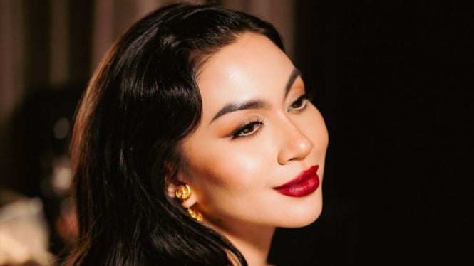 ariel-tatum-ungkap-sulit-jadi-perempuan-di-era-ini-dituntut-untuk-menikah-dan_5509ff6.jpg