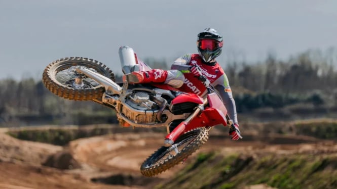begini-spesifikasi-motorcross-pertama-ducati-seharga-rp500-jutaan_a55c8ef.jpg