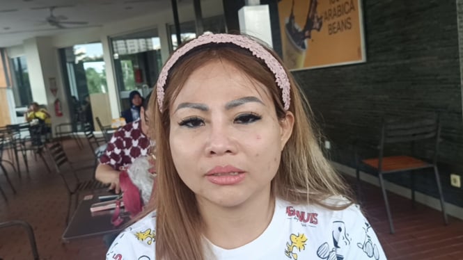 bukan-cuma-dugaan-tahan-ijazah-perusahaan-diana-juga-potong-gaji-karyawan-yang-salat-jumat_ecd827a.jpg