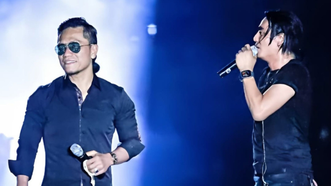 charly-van-houten-tak-terima-gus-miftah-dihujat-netizen-siap-pasang-badan-untuk-sang-sahabat_ae72640.jpg