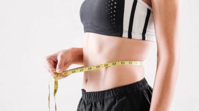 cuma-butuh-kalkulator-begini-cara-tepat-mengetahui-berat-badan-ideal-versi-medis_acaf86d.jpg