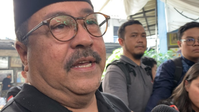 datang-melayat-ke-bunda-iffet-rano-karno-ungkap-fakta-mengejutkan_248200c.jpg
