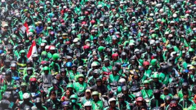 deretan-fakta-ojol-demo-minta-thr-kena-nyinyir-warganet-di-media-sosial_5a1211e.jpg