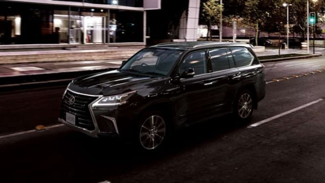 deretan-mobil-suv-mewah-di-ri-awal-tahun-2025_dab4ff6.jpg