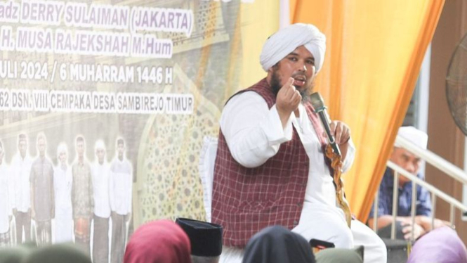 dituding-jebak-bobon-santoso-mualaf-ustaz-derry-sulaiman-yang-ada-orang-kristen-yang-mencari-saya_a5b99bb.jpg