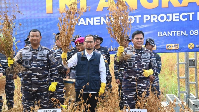 dukung-swasembada-pangan-ksal-muhammad-ali-perkenalkan-bibit-unggul-kedelai-migo-al1-89_46926bf.jpg
