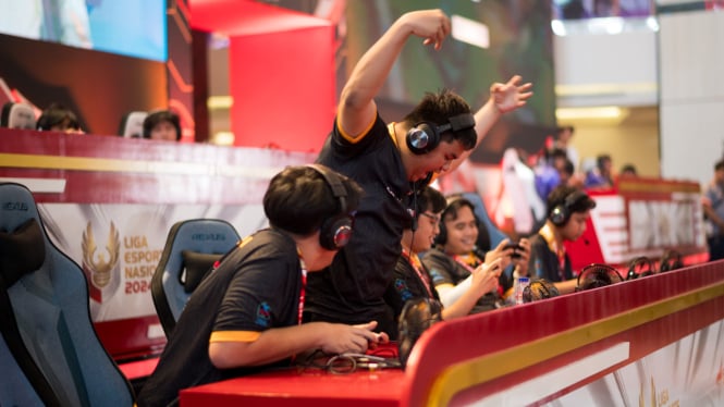 esports-indonesia-bergairah-peluang-emas-di-panggung-dunia-free-fire_a65e3f5.jpg