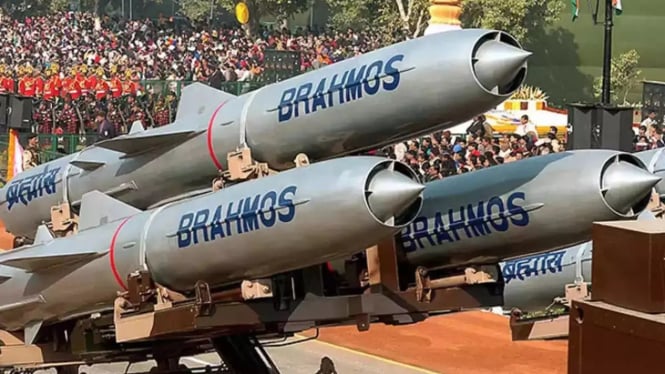 india-balas-hantam-pakistan-senjata-prancis-dan-rudal-brahmos-akhirnya-keluar-sarang_d066465.jpg