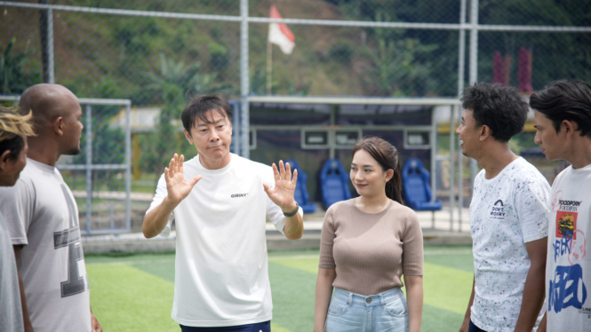 ini-alasan-shin-tae-yong-mau-bermain-film-tentang-hantu-dan-sepak-bola_89d583c.jpg