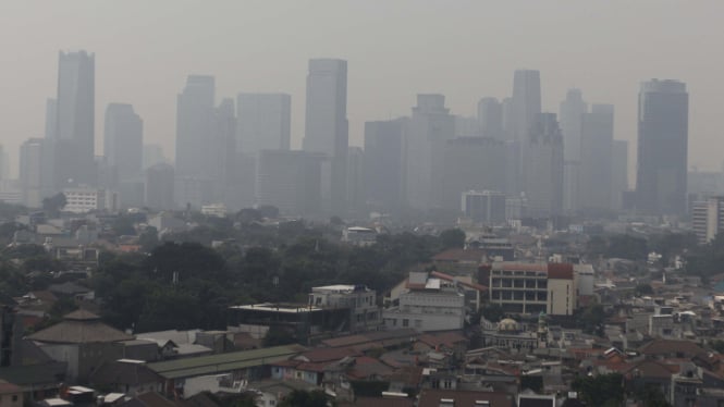jangan-lupa-pakai-masker-kualitas-udara-hari-ini-masuk-kategori-tidak-sehat_e1a9723.jpg