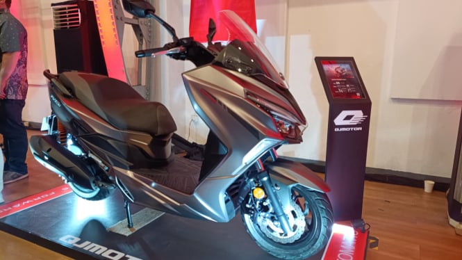 komitmen-qjmotor-di-pasar-otomotif-tanah-air-hadirkan-banyak-diler-dan-bangun-pabrik_63fc736.jpg