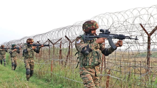 kontak-tembak-semalaman-tentara-india-klaim-pasukan-pakistan-mulai-duluan_03c370b.jpg
