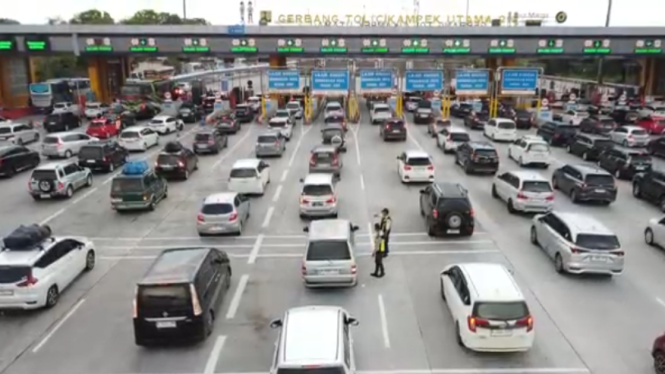 lalu-lintas-jakarta-lancar-jangan-senang-dulu_f2590ed.jpg