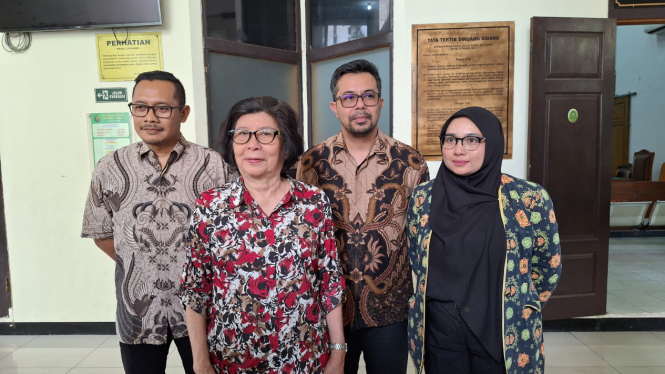 masih-berjuang-tante-indra-priawan-mintarsih-ajukan-bukti-ini-ke-pengadilan-negeri_aa32059.jpg