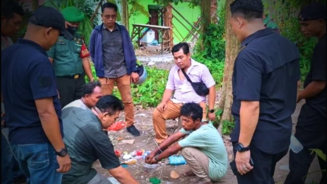 mayor-sinaga-kerahkan-pasukan-intel-tni-sergap-sarang-narkoba-kebun-pisang-7-bandar-diringkus-tak-berdaya_5f1619d.jpg
