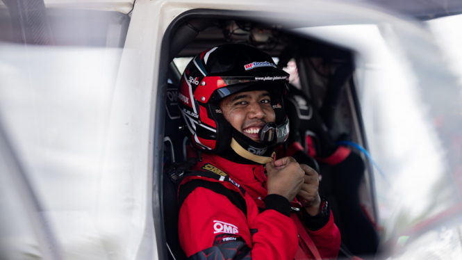 mengenal-julian-johan-pereli-indonesia-yang-bakal-bertarung-di-rally-dakar-2026_38c61d7.jpg