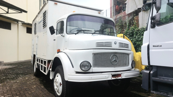 mengenal-lebih-dekat-mercy-bagong-truk-legendaris-yang-punya-desain-unik_c999a5a.jpg
